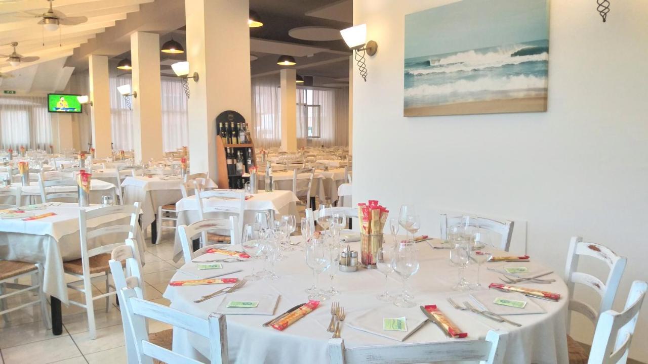 Hotelristorante Il Punto Marotta Dış mekan fotoğraf