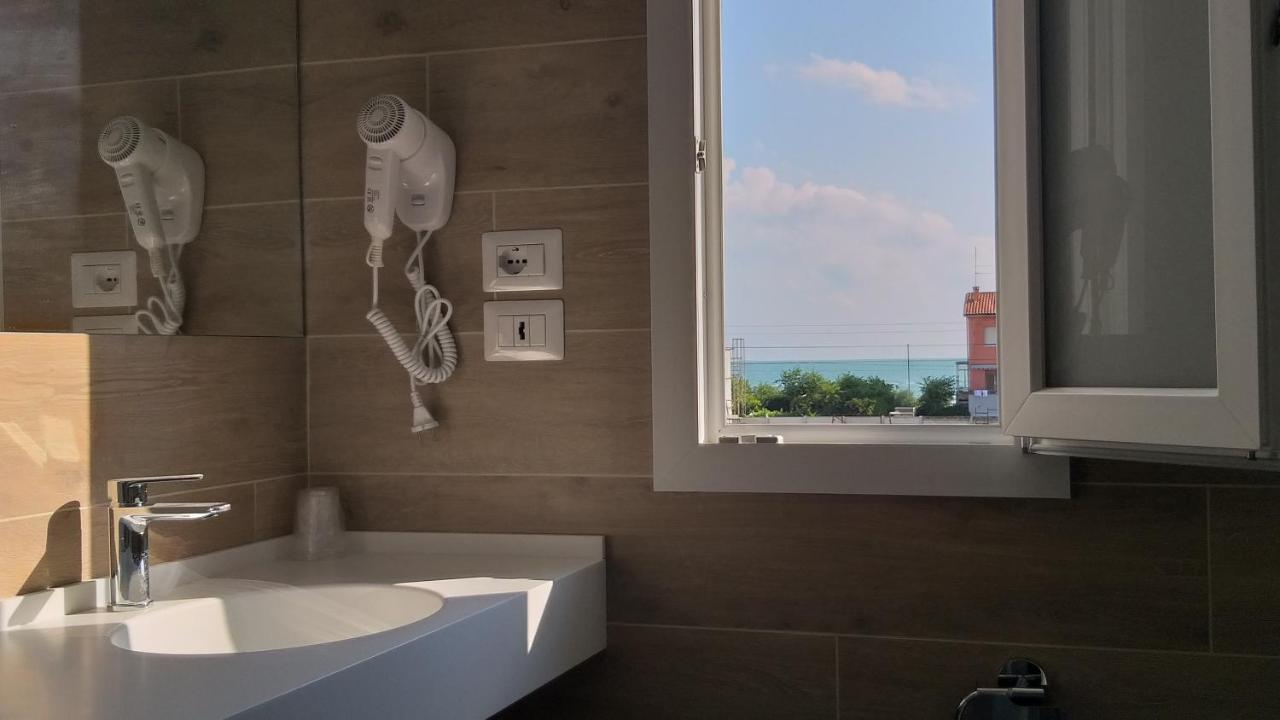Hotelristorante Il Punto Marotta Dış mekan fotoğraf