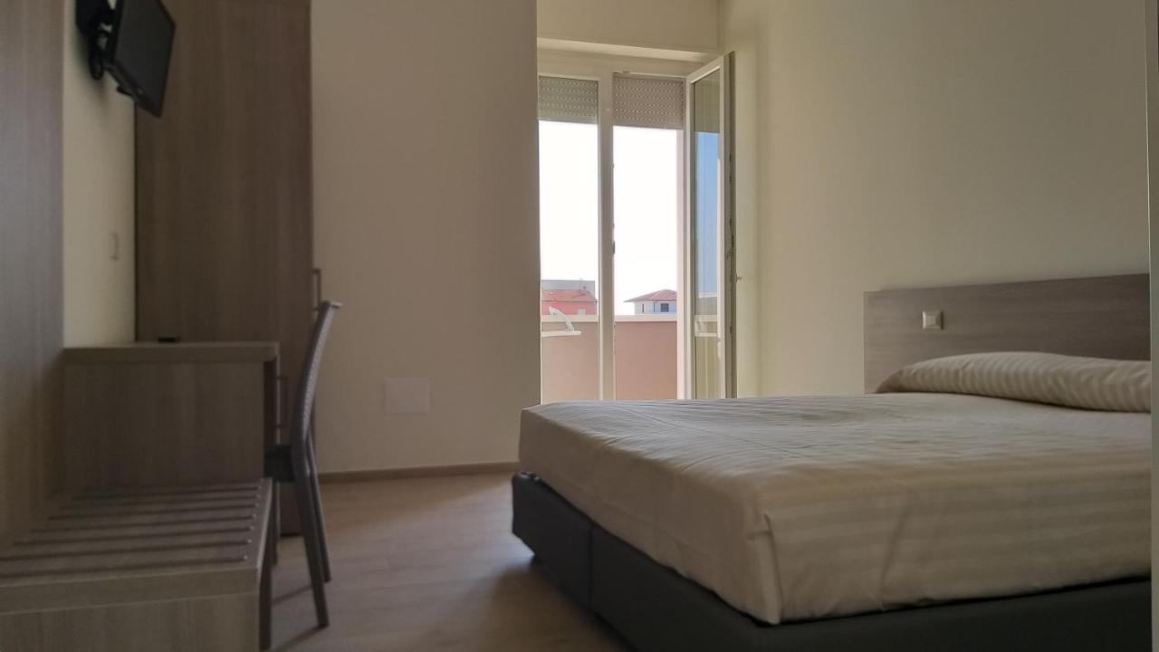 Hotelristorante Il Punto Marotta Dış mekan fotoğraf